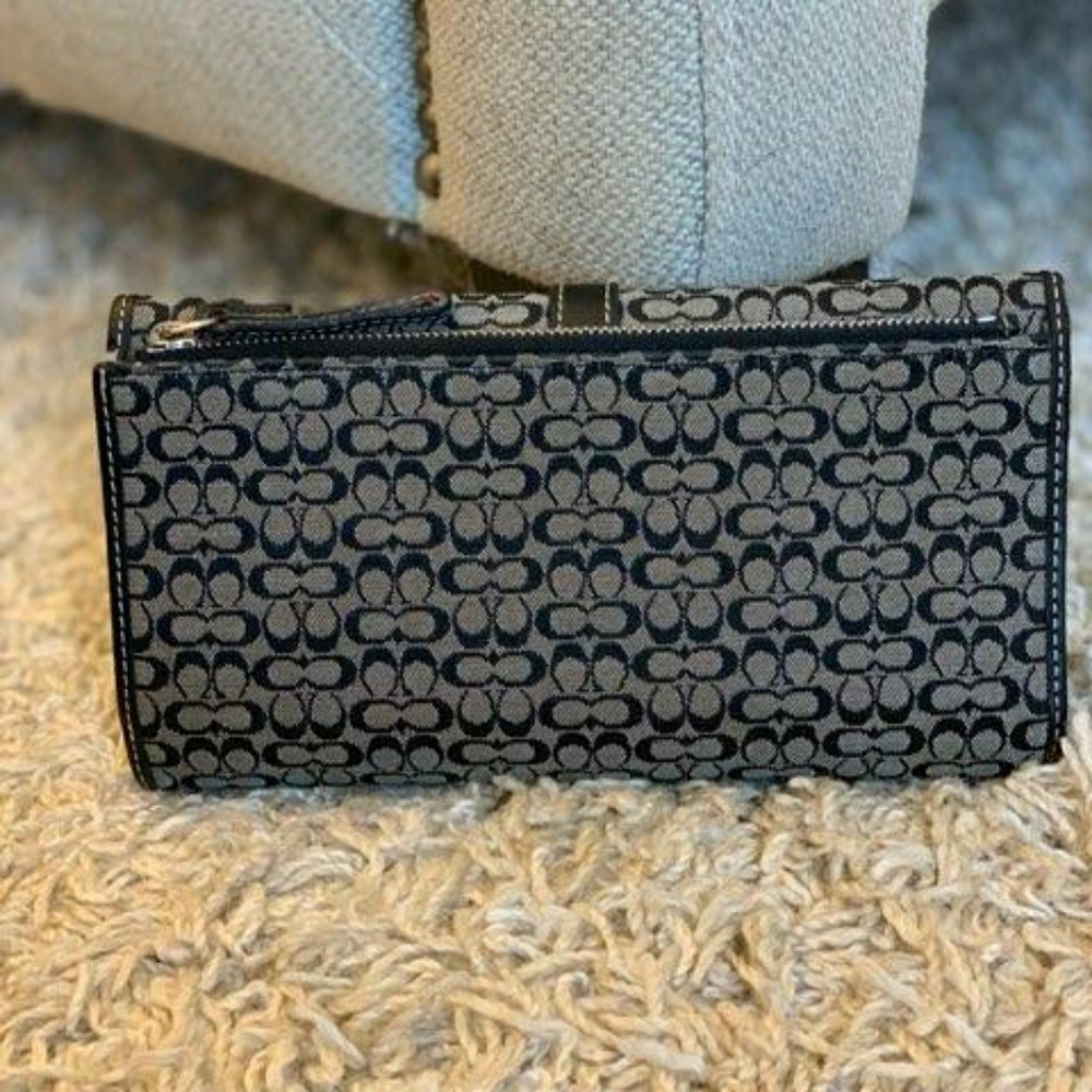 Coach | Wallet - Picture 3 of 8
